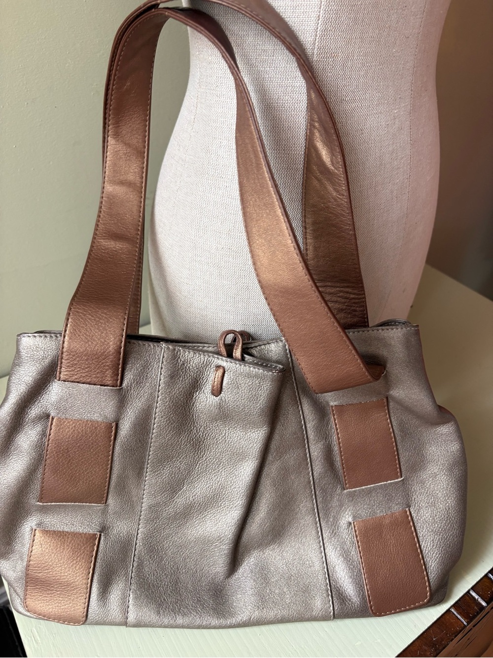 Fiona Metallic bronze Brown Leather Shoulder Bag - Picture 2 of 9